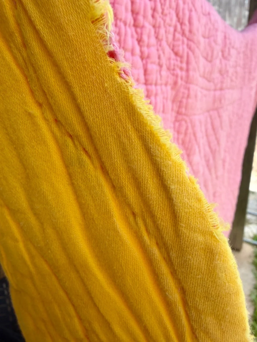 Vintage Reversible Quilt 78x63 Pink Yellow Scalloped Edge